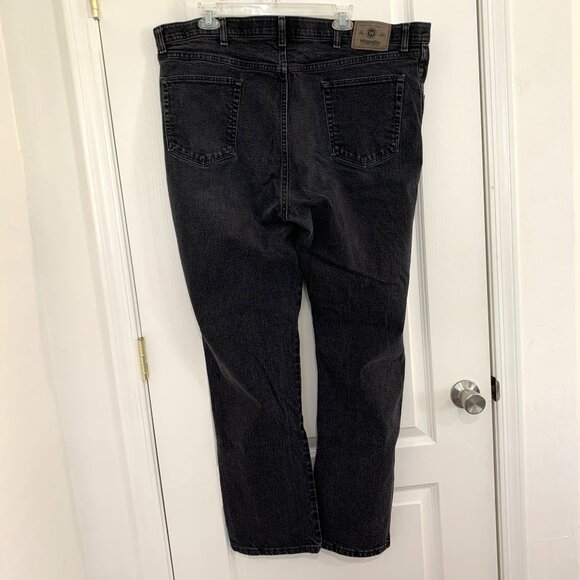 Wrangler Premium Jeans Regular Fit Black Denim Stretch Waist Men's Size 44 x 32 - Picture 2 of 8